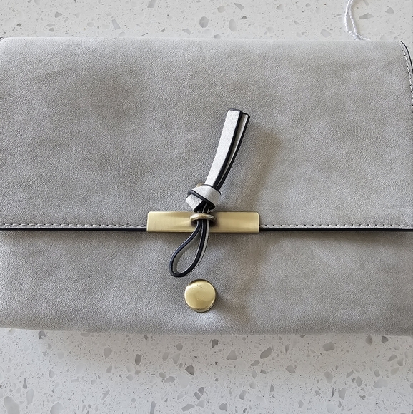 New Gray Vegan Leather Francesca's Crossbody Bag - Picture 6 of 8